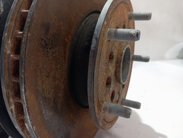 Цапфа поворотного кулака Ford 2207732 ціна, від  USD