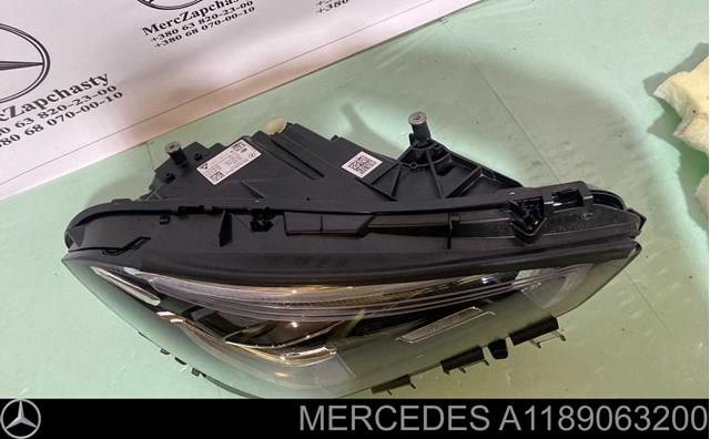A1189063200 Mercedes Фара передня права