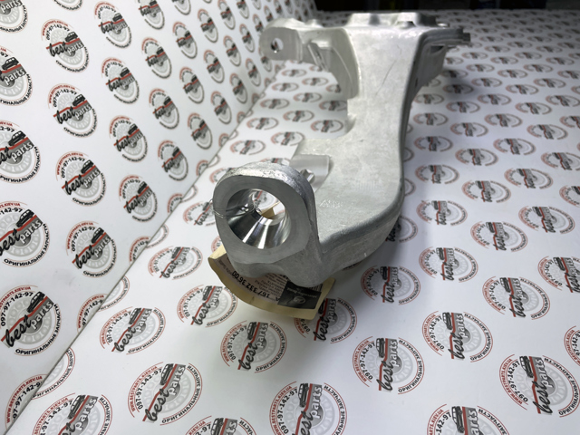  Mercedes A1673323600 ціна, від 596.42 USD