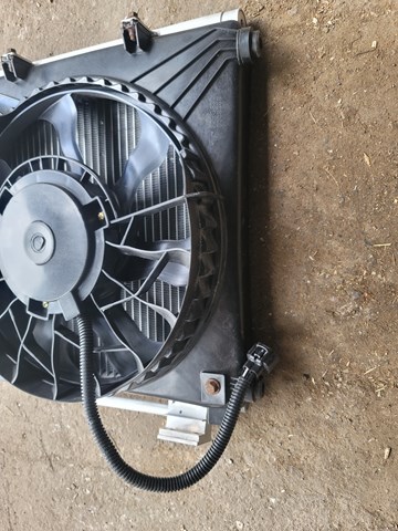 Купити 600835700F Tesla Дифузор радіатора кондиціонера, в зборі з крильчаткою і двигуном