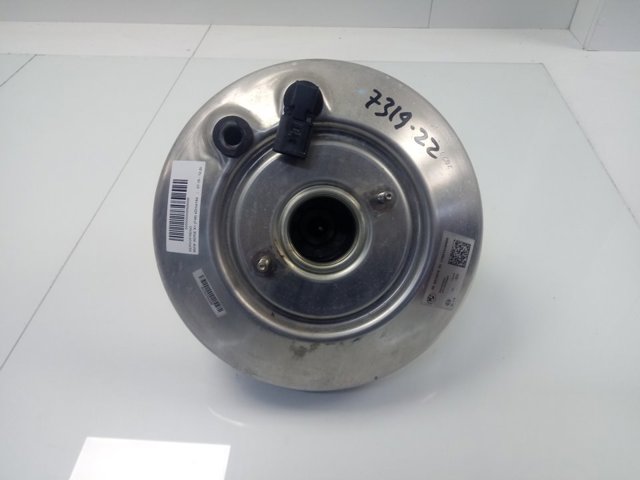  BMW 6872076