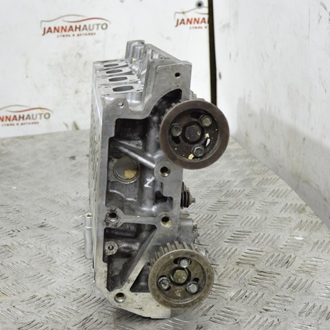 Головка блоку циліндрів Renault (RVI) 8200408642