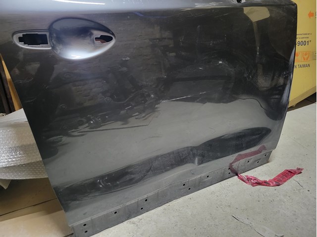 Купити KBY05802XE Mazda Двері праві передні