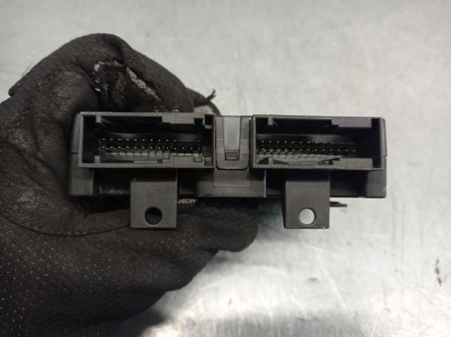  641116046610 BMW