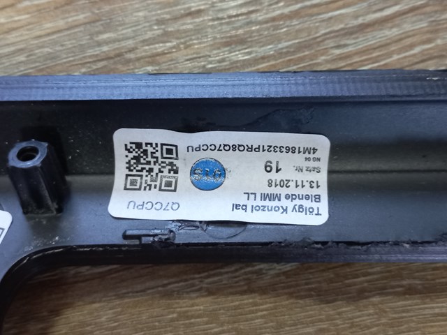  VAG 4M1863321PRQ8 ціна, від 22.86 USD