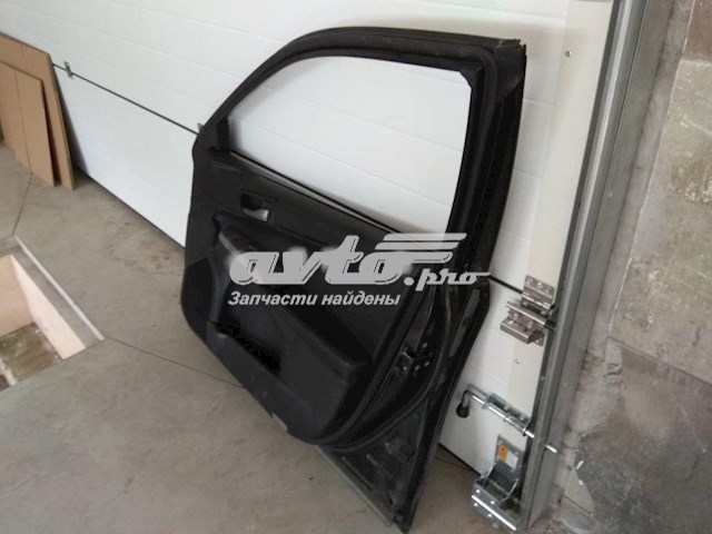Купити 6700106170 Toyota Двері праві передні