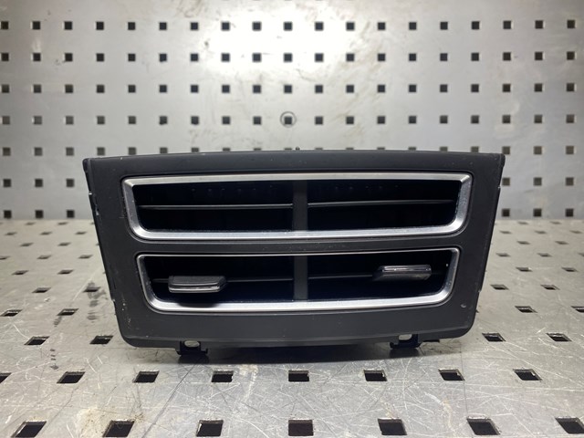  Tesla 600601600D ціна, від 14.06 USD