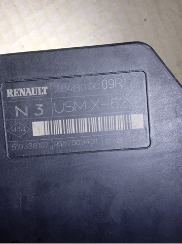 284B00009R Renault (RVI) блок запобіжників