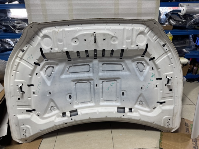 Капот Ford LJ7Z16612A ціна, від 570.00 USD