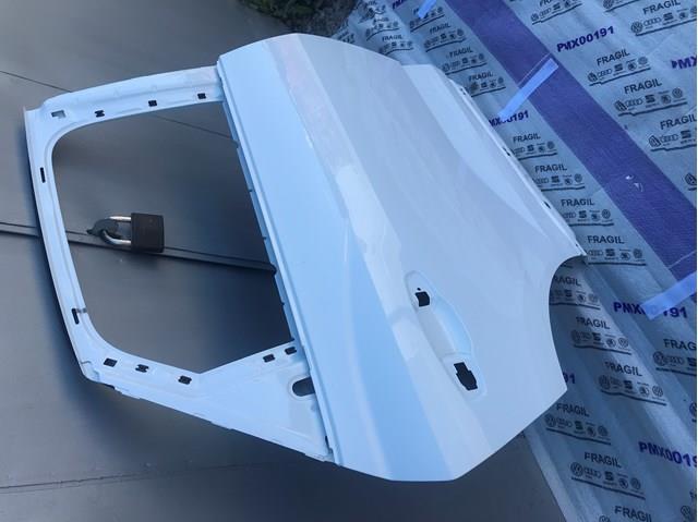 Двері задні, праві VAG 83F833052 ціна, від 1182.33 USD