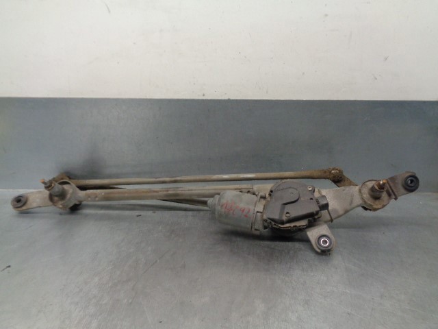 Мотор стеклоочищувача Suzuki 3811065J00 ціна, від 29.57 USD