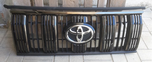 Купити 5310160K60 Toyota Захисна решітка радіатора