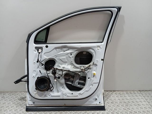 Двері передні, праві Hyundai/Kia 76004R2000 ціна, від 892.58 USD