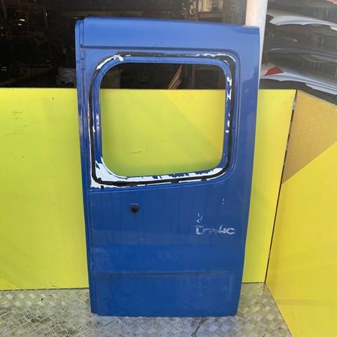 Панель-щока двері задньої правої Renault (RVI) 7750311424
