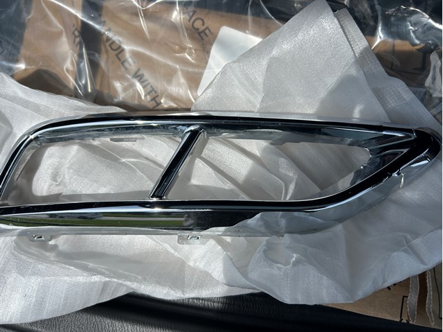  VAG 5NN807833C2ZZ ціна, від 31.66 USD