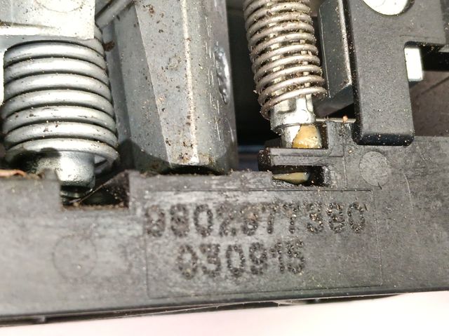 Купити 980297811T Peugeot/Citroen Ручка передньої двері зовнішня ліва