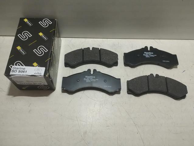 BDS061 Starline Передні гальмівні колодки