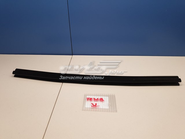  103840700A Tesla