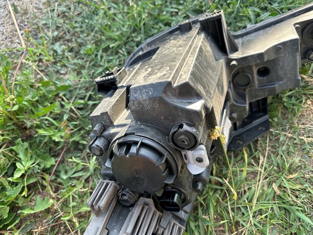 92102AA000 Hyundai/Kia Фара передня права