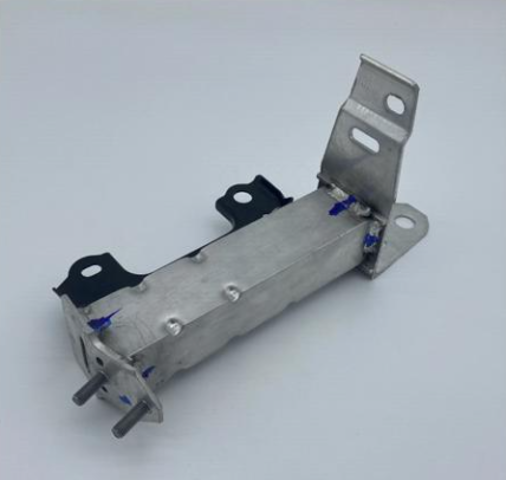 Кронштейн підсилювача переднього бампера FPS FP7085948 ціна, від 63.12 USD