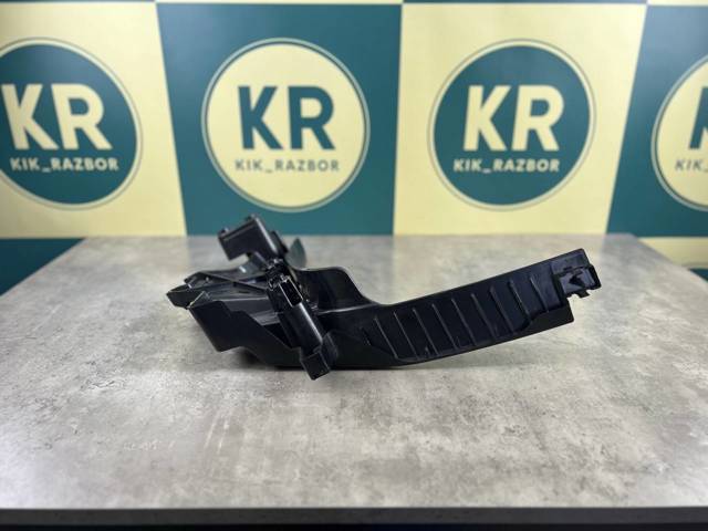 PBM43097AR Signeda Кронштейн бампера заднього, правий