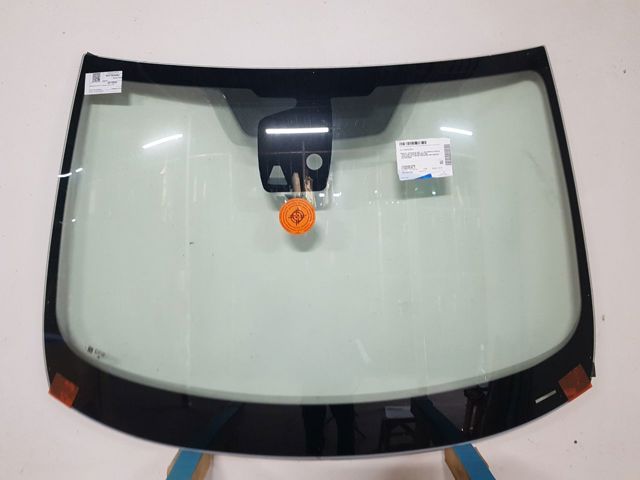 Автоскло Sekurit AB66777A ціна, від 302.90 USD