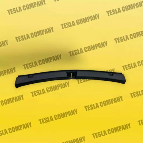 149463100C Tesla Накладка задньої панелі багажника
