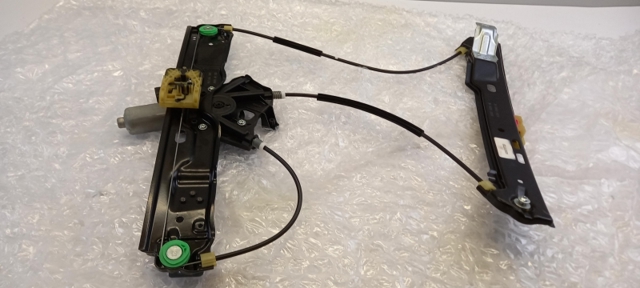 Купити LR026709 Land Rover Механізм стеклопідйомника водійських дверей