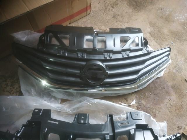 623103WF0A Nissan/Infiniti Решітка радіатора