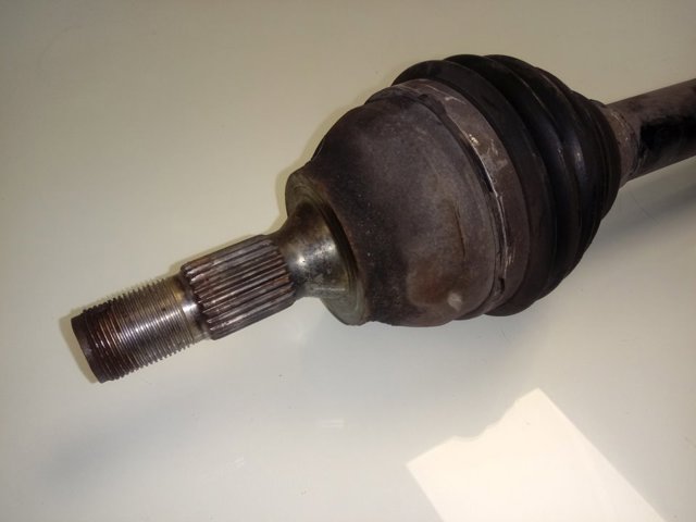 Піввісь передня, права Peugeot/Citroen 9816028680 ціна, від 93.75 USD