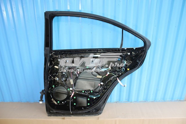 Двері задні, праві 6700333180 Toyota