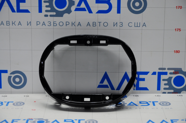 Фірмовий значок решітки радіатора Mazda KB8B50721