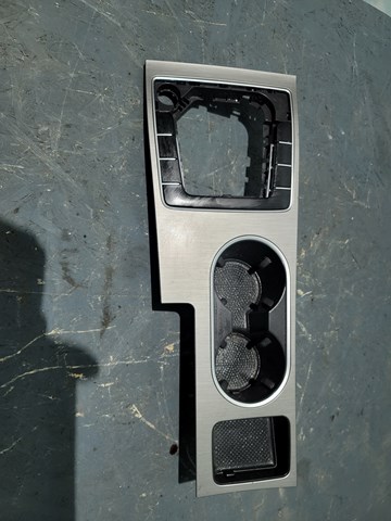 561864263 VAG 