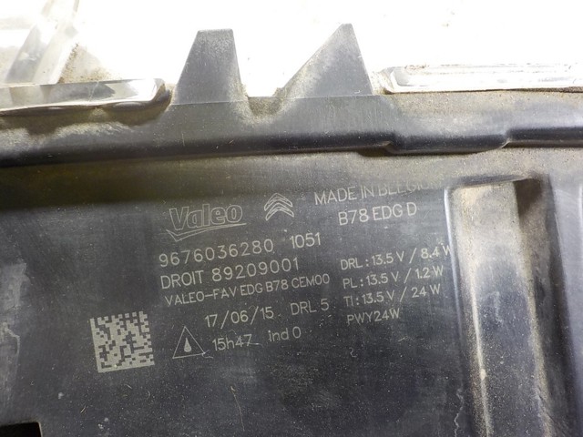 9676036280 Peugeot/Citroen Ходові вогні, праві