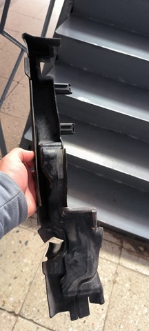 Купити A2235052900 Mercedes Повітропровід (дефлектор) радіатора, лівий