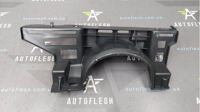 850479017R Renault (RVI) Кронштейн бампера заднього, лівий
