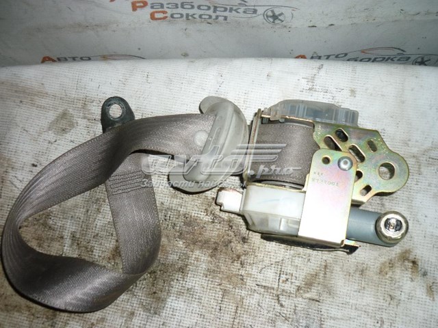 732100E010C0 Toyota Ремені безпеки