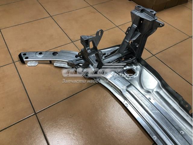 Накладка верхня передній панелі / супорта радіатора Mercedes A2056204201