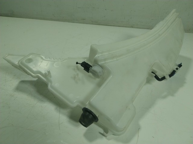 Бачок омивача LR128571 Land Rover