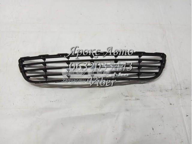 Облицювання радіатора Suzuki 7172168L005PK ціна, від 15.33 USD