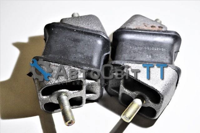 Подушка (опора) двигуна, передня DK 33091001020 ціна, від 15.26 USD