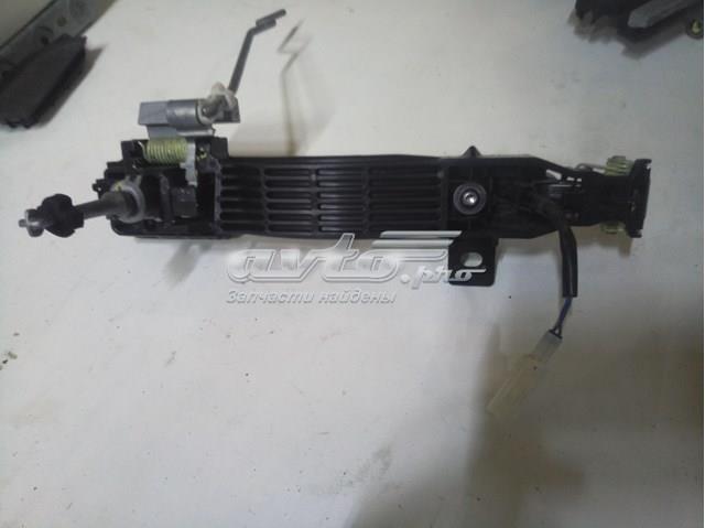 Купити GHP95942XD Mazda Тримач зовнішньої ручки дверей, передньої лівої