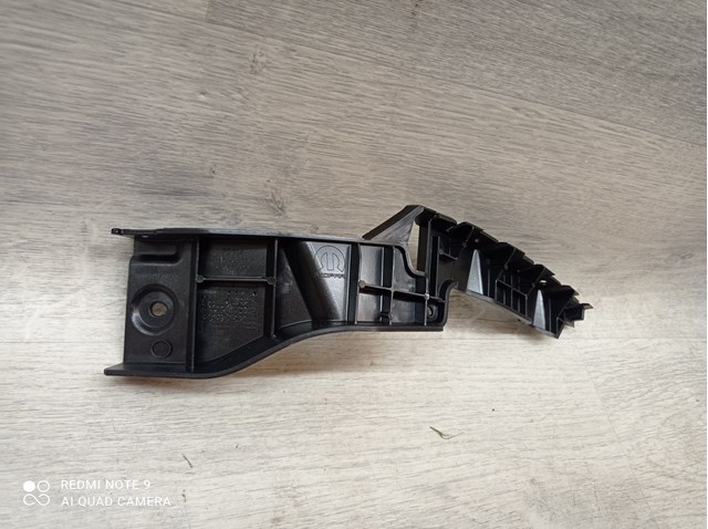 52061720 Fiat/Alfa/Lancia Кронштейн бампера заднього, правий