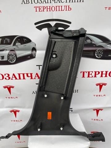 Купити 149462379A Tesla Обшивка стійки кузова внутрішньої, середня нижня ліва