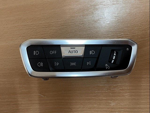 Купити 61319461134 BMW 