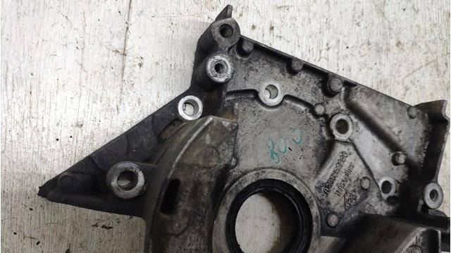 Кришка двигуна передня 8200563690 Renault (RVI)