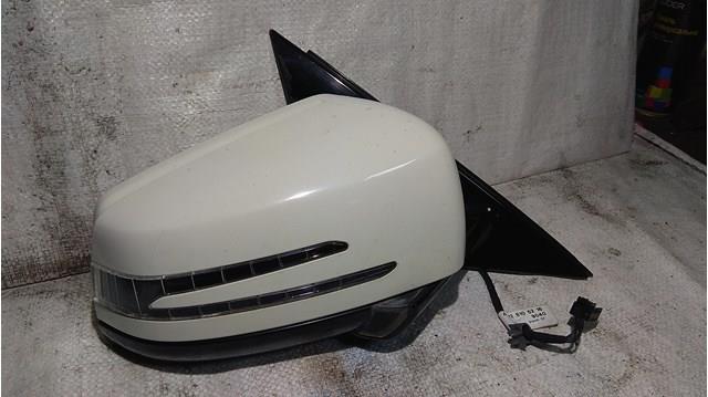  Mercedes A2128105216