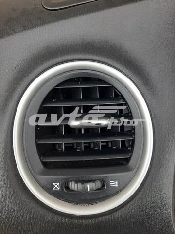 Купити 687513JA0A Nissan/Infiniti 