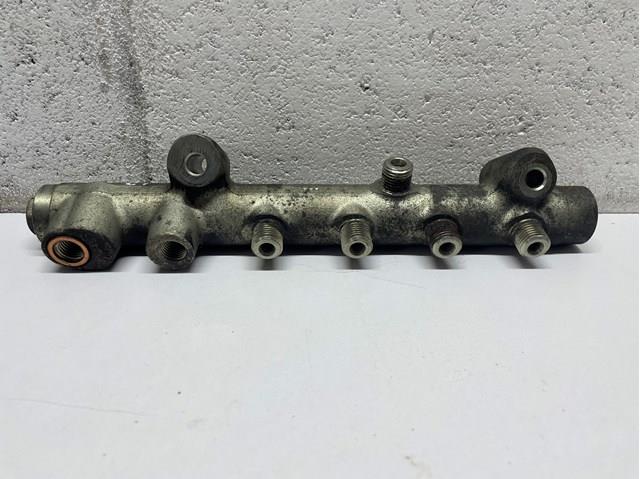 Рампа форсунок системи упорскування палива Bosch 0445214049 ціна, від 12.95 USD