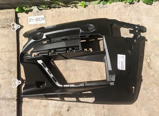 7155164 Autotechteile Молдинг бампера переднього, лівий